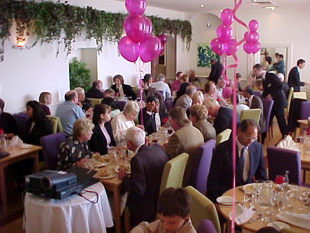 Dinner.jpg (76506 bytes)