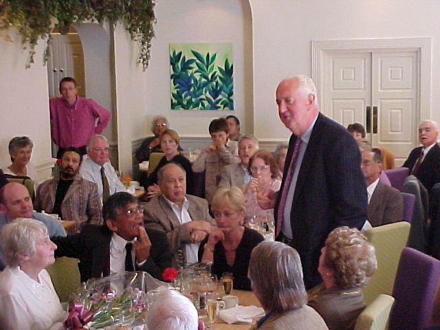 GeoffSpeech.jpg (66701 bytes)